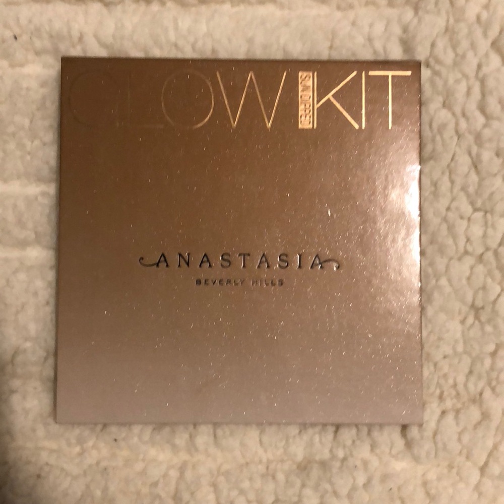 Anastasia Glow Kit SUNDIPPED